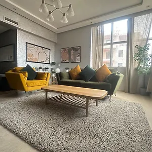 Appartement Agreable En Plein Coeur De Marrakech Pour 2 A 4 Personnes, Marrakesh